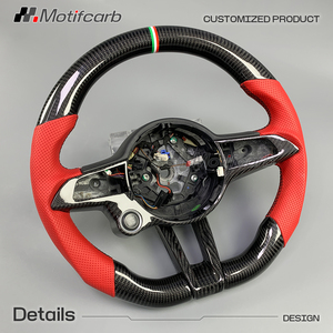 Volante Personalizado de Fibra de Carbono Real con Empuñaduras de Cuero Rojo para Alfa Romeo Giulia, Giulia Quadrifoglio, Giulia Ti 2017-2026 - Product Image 3