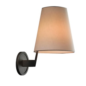 Simple moderno todos de cobre-Lámpara de pared de tela de lujo luz estilista decoración del hogar americano retro lámpara LED - Product Image 1