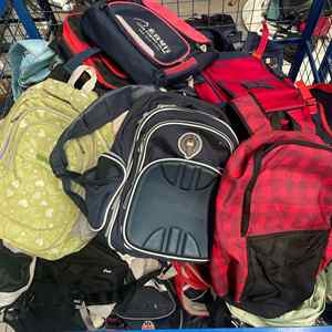 Vente en gros de sacs à dos noirs pour adultes sacs d'école de seconde main pour étudiants sacs à dos d'occasion pour femmes 20 kg par <span class=keywords><strong>sac</strong></span> a Grade - Product Image 2