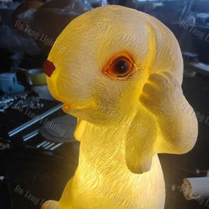 Luz Decorativa con Motivo de Conejo de Fibra de Vidrio con Figuras de Conejitos en 3D para Exhibiciones Comerciales en Exteriores, Decoración Navideña y Eventos Festivos - Product Image 4