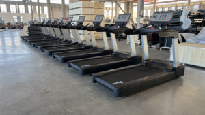 Cinta de correr eléctrica comercial Instring para gimnasios, equipo de fitness, máquina de entrenamiento cardiovascular, fabricante de cintas de correr. - Product Image 6