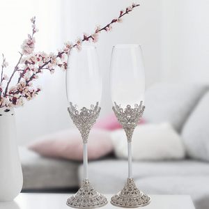 Ensemble <span class=keywords><strong>de</strong></span> Flûtes à <span class=keywords><strong>Champagne</strong></span> en Cristal, Verres <span class=keywords><strong>de</strong></span> Mariage pour les Mariés, Coupes à Toast pour Couples, Coffrets Cadeaux pour Fiançailles, Mariage et Pendaison <span class=keywords><strong>de</strong></span> Crémaillère - Product Image 4