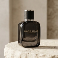 Vente en gros de flacons de parfum en verre carrés de luxe vides 30ml 50ml 100ml Logo personnalisé
