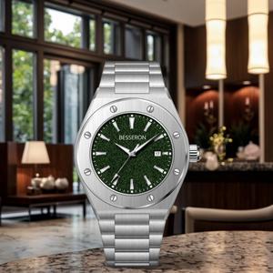 Montre à quartz pour homme de luxe personnalisable de haute qualité avec cadran étoilé, bracelet en acier inoxydable, diamètre 42 mm, faible MOQ, directement du fabricant - Product Image 4