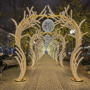 Lampadaire extérieur commercial, décorations du jour de l'an et de Noël, lampadaires à poteau étanches IP65, lampes à motifs de paysage urbain - Product Image 1