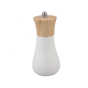 Madera de Acacia fuerte y sostenible, estos molinos de especias son un juego de molinillo de sal y pimienta de madera extra duradero - Product Image 1