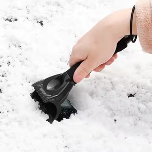 RTS Factory Preferential Price Various Color Car Care Cleaning Accessories Small <strong>Windscreen</strong> Plastic Ice <strong>Scraper</strong> - Product Image 5