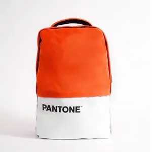 กระเป๋าเป้กันน้ำ Pantone ผลิตตามสั่ง - Product Image 1