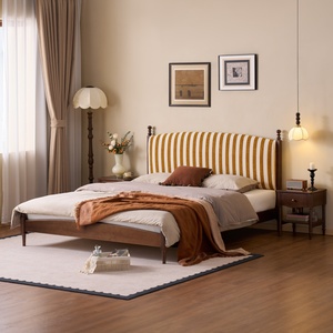<span class=keywords><strong>Letto</strong></span> <span class=keywords><strong>matrimoniale</strong></span> vintage Q7014 <span class=keywords><strong>in</strong></span> legno massello di betulla con <span class=keywords><strong>testiera</strong></span> imbottita <span class=keywords><strong>in</strong></span> <span class=keywords><strong>tessuto</strong></span> a righe, stile Mid-Century, con piattaforma <span class=keywords><strong>per</strong></span> camera da <span class=keywords><strong>letto</strong></span> - Product Image 3
