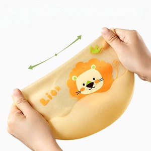 Bavaglino in Silicone Leggero LifeTop, Bavaglini da Viaggio Ultra Leggeri e Pieghevoli con Tasca Profonda per Raccogliere il Cibo - Product Image 4