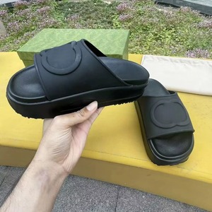 2026 New Retro Luxury Light Weight Thick Sole Platform <b>for</b> Women <b>Outdoor</b> Beach Anti-Slip Chunky <b>Slide</b> Fashion Unisex Couple - Product Image 2