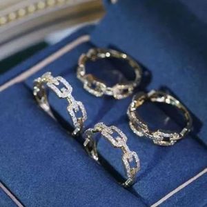 Bague de fiançailles en or jaune 18 carats pour femme, design boucle de chaîne tendance, diamant naturel véritable 0,40 carat, bijou de fête - Product Image 1