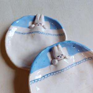 Vente en gros d'assiettes décoratives rayées de Noël avec dessin animé mignon chaton chat <span class=keywords><strong>lapin</strong></span> couverture design assiettes à bijoux en céramique - Product Image 5