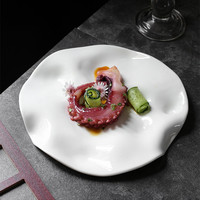Plats irréguliers de restaurant uniques sous la vaisselle blanche en porcelaine émaillée assiettes de service à dessert pour l'hôtel