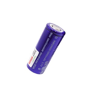 Wiederauf ladbare <span class=keywords><strong>Vapcell</strong></span> <span class=keywords><strong>26650</strong></span> 5000mah 20A Batterien Anzug für Taschenlampe - Product Image 1