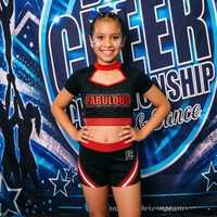 Tenue d'entraînement de cheerleading en spandex avec strass, soutien-gorge à bretelles croisées au dos et jupe taille haute
