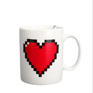 Vente en gros de tasses magiques en céramique en forme de cœur, réactives à la température, changeant de couleur, pour café, thé, lait, cadeau de la Saint-Valentin, dessin animé - Product Image 2