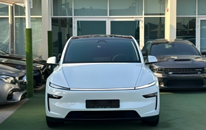 Modelo Y Juniper 2025, SUV Eléctrico Tesla - Product Image 1