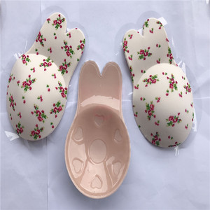 Populaire auto-<span class=keywords><strong>adhésif</strong></span> oreilles <span class=keywords><strong>de</strong></span> <span class=keywords><strong>lapin</strong></span> <span class=keywords><strong>soutien</strong></span>-<span class=keywords><strong>gorge</strong></span> push-up femmes Invisible sein ascenseur Silicone mamelon couverture intimes sein pétales - Product Image 4