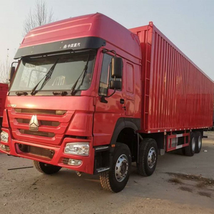 Camion à benne basculante rouge Howo de 371 chevaux équipé d'une cabine étendue HW76 pour le transport minier - Product Image 2