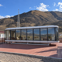 Capsule spatiale de luxe pour glamping, avec fenêtre panoramique, insonorisée, étanche, isolante thermiquement, design moderne, hôtel