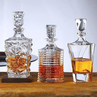 Juego de Cajas de Regalo De Madera personalizadas Premium con vasos de whisky transparentes al por mayor decantador y grabado
