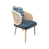 Chaise de piscine à cadre en bois de teck sur mesure de qualité commerciale