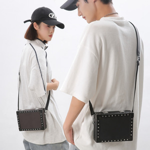 Nouveau Sac à Main Tendance Léger en Cuir pour Homme, Petit Sac Carré, Design Femme, Portefeuille Homme, Sac de Poitrine - Product Image 3