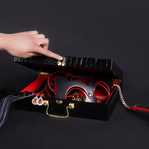 Scarletsin S-49 Высококачественные секс-игрушки из натуральной кожи для БДСМ, устройство для связывания и ограничения, подарочная коробка, 3000 г, безопасный материал - Product Image 2