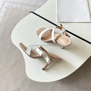 Escarpins à bride en T pour femme, style luxueux, bout carré, talon carré, sandales à enfiler avec nœud décoratif, tige respirante, chaussures d'été - Product Image 2