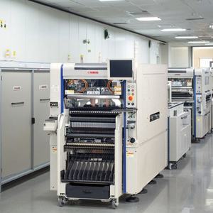 Máquina de Colocación de Componentes SMT de Alta Precisión para PCBA, Montaje de PCB de Montaje Superficial YSM40R/YSM20R - Product Image 2