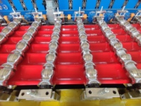 Machine de formage à froid de tuiles de toiture en acier émaillé à logo personnalisé, haute efficacité, directement de l'usine OEM/ODM professionnelle