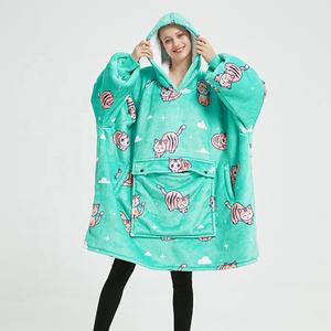 2024 nouveau personnalisé femmes hommes flanelle surdimensionné portable géant Sherpa à <span class=keywords><strong>capuche</strong></span> couverture sweat <span class=keywords><strong>adulte</strong></span> à <span class=keywords><strong>capuche</strong></span> couverture - Product Image 2