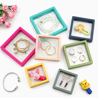 Boîte de présentation flottante transparente en membrane PE pour bijoux, cadre d'emballage personnalisé avec logo pour bague, boucles d'oreilles, collier, bracelet, cadeau de bijoux