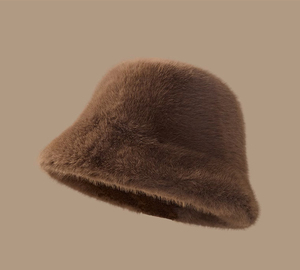 Vente en gros SYH979 Chapeau seau d'hiver en <span class=keywords><strong>fausse</strong></span> <span class=keywords><strong>fourrure</strong></span> pour femmes Camouflage Dot Bows Pattern Fluffy Warm Plush Fisherman Cap pour la plage - Product Image 3
