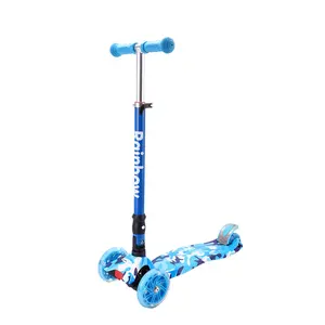 Portable And Foldable Kick Scooters For Kids And Baby With Flashing PU Wheels For Sale