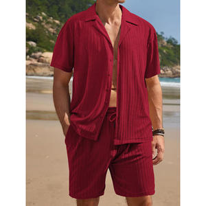 Ensemble de shorts de plage pour homme Temu, chemise à manches courtes en tricot bordeaux et shorts, vêtements décontractés d'été - Product Image 1