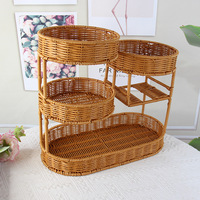 Plateau à fruits et panier à collations multi-niveaux en rotin tressé PP avec cadre en fer, design géométrique moderne, pour décoration haut de gamme de salon