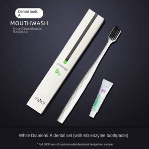 Оптовый набор одноразовых принадлежностей для ванной комнаты класса люкс для отелей и гостевых домов: бамбук и пластик, с зубной щеткой, зубной пастой и расческой, в коробке - Product Image 6