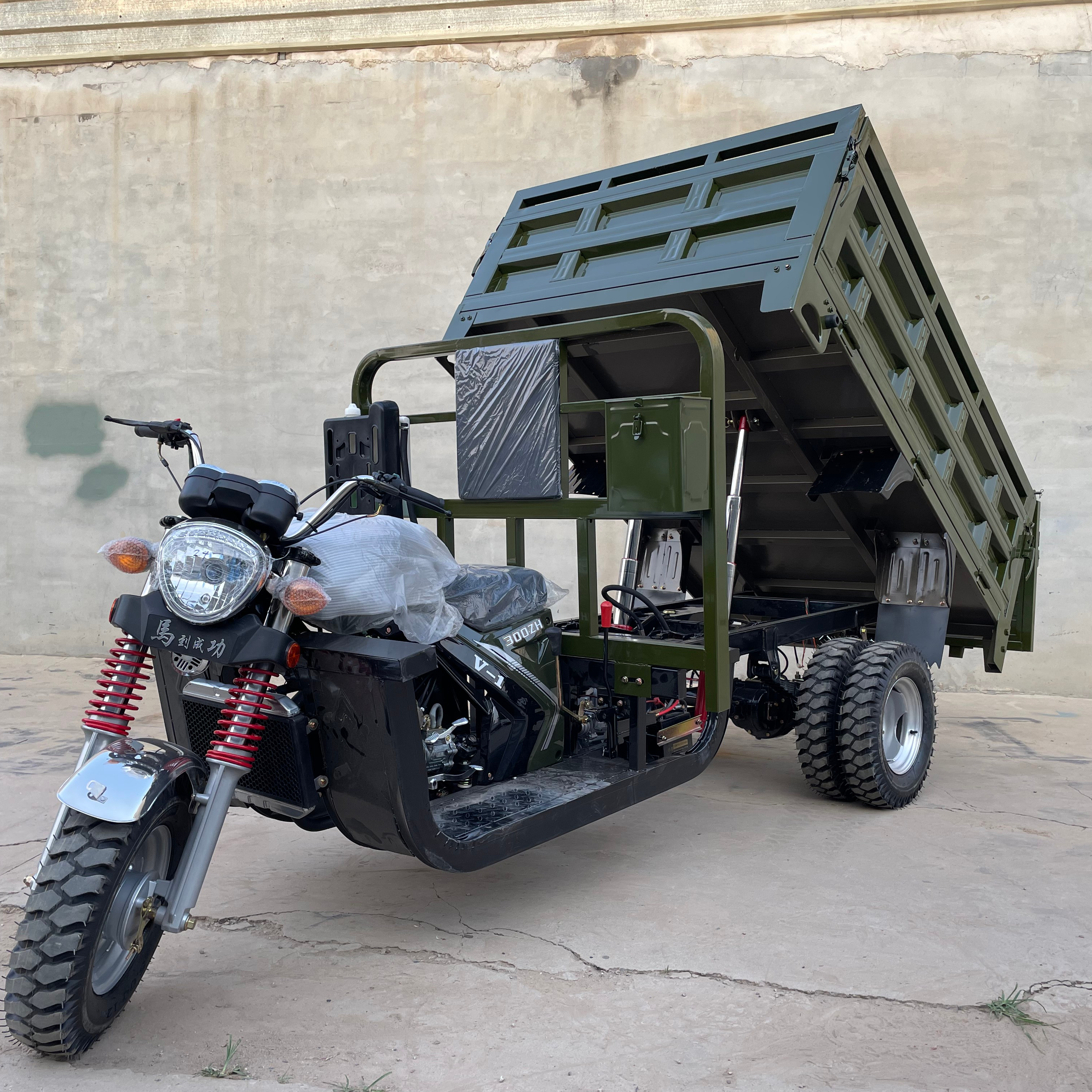 Лидер продаж, сверхмощный 5-колесный грузовой трицикл объемом более 250 куб. См с гидравлической системой саморазгрузки с открытым кузовом