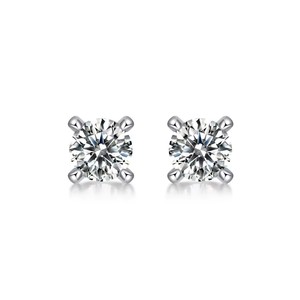 S925 <span class=keywords><strong>argento</strong></span> sterling filettato quattro artiglio <span class=keywords><strong>orecchini</strong></span> di diamanti set con VVS moissanite alla moda e semplice <span class=keywords><strong>orecchini</strong></span> a bottone - Product Image 2