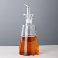 Carafe à huile en verre minimaliste, accessoires de cuisine en verre de qualité alimentaire, bouteille à condiments en verre borosilicate de haute qualité pour les restaurants et les hôtels
