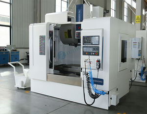 Machine de fraisage CNC VMC840 verticale 5 axes haute précision pour le tournage automatique de portes métalliques - Product Image 4