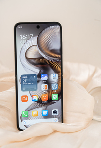 AMOLED 2 6.86 ''120Hz AMOLED Snap Dragon 8 Elite 5165mAh 67W ชาร์จเร็วกล้อง50MP พับได้5g - Product Image 5