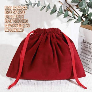 Özel Logo baskılı kırmızı kadife kozmetik İpli saklama çantası düğün hediyesi takı makyaj ambalaj lüks toz kadife kılıfı - Product Image 1