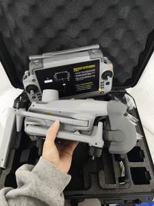 Drone RC pliable de qualité commerciale avec caméra 4K UHD, moteur sans balais, lumières LED, gyroscope 4 axes, GPS+Galileo+BeiDou, en plastique, facile à utiliser - Product Image 3