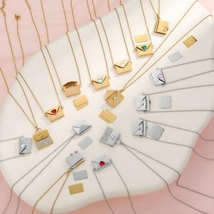 Collana Personalizzata in Acciaio Inossidabile con Ciondolo a Forma di Busta, Incisione del <span class=keywords><strong>Nome</strong></span> per Regalo d'Amore Segreto - Product Image 2