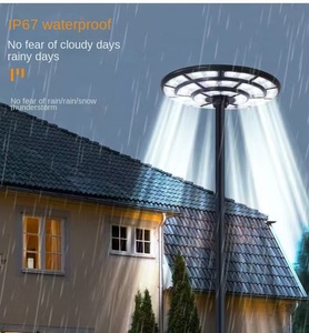 Ip67กลางแจ้งกันน้ำพลังงานสูงรอบยูเอฟโอเสาโคมไฟพลังงานแสงอาทิตย์300W LED ไฟถนนสำหรับสวนวิลล่าสแควร์โรงรถ
