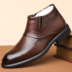 Bottes Chelsea pour hommes en cuir véritable, bout pointu, talon plat, doublure en fourrure, isolantes, chaussures d'hiver formelles pour le travail - Product Image 1