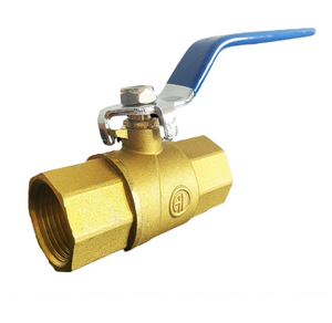 Robinet de tuyau d'eau à 4 points avec filetage interne à 6 points - Product Image 1